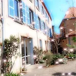 Toscane 住宿加早餐酒店 Saint-Germain-Lembron